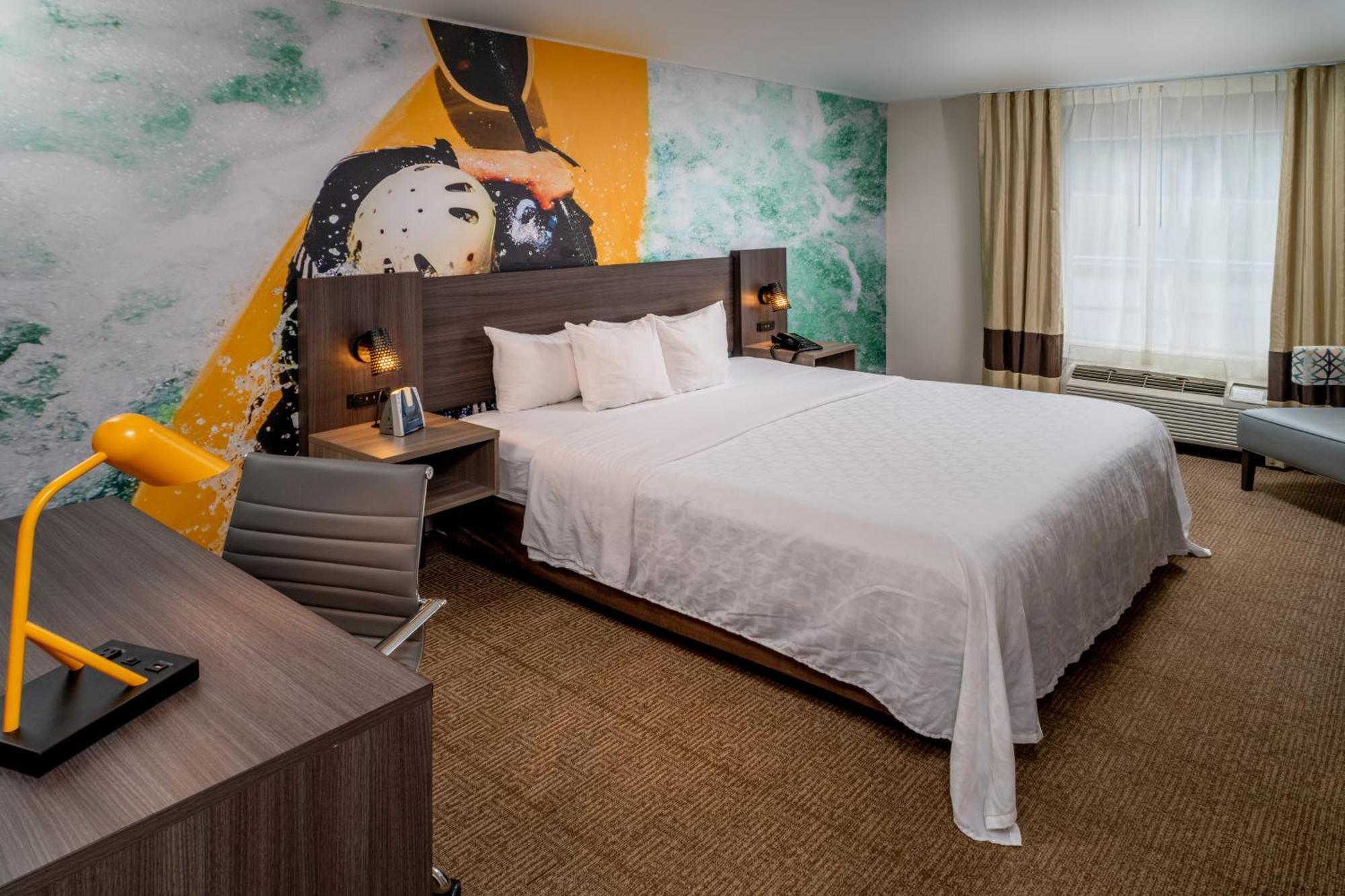 Clarion Pointe Beckley Hotel Room photo